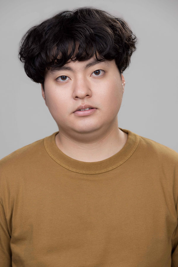 村山暁